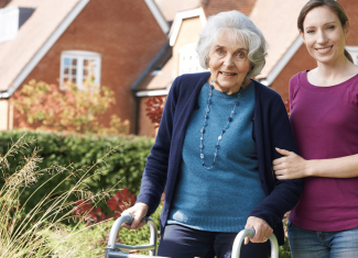 Right Time to Move your Elderly Suffering from Alzheimer to Long Term Care Homes